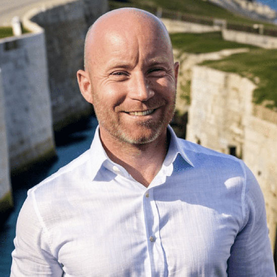 Axel Loelhoeffel Axel Loelhoeffel